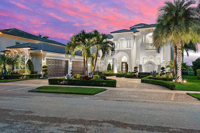 5 bedroom Single Family Residence at 119 Elena Court, Jupiter Country Club, Jupiter — photo 3
