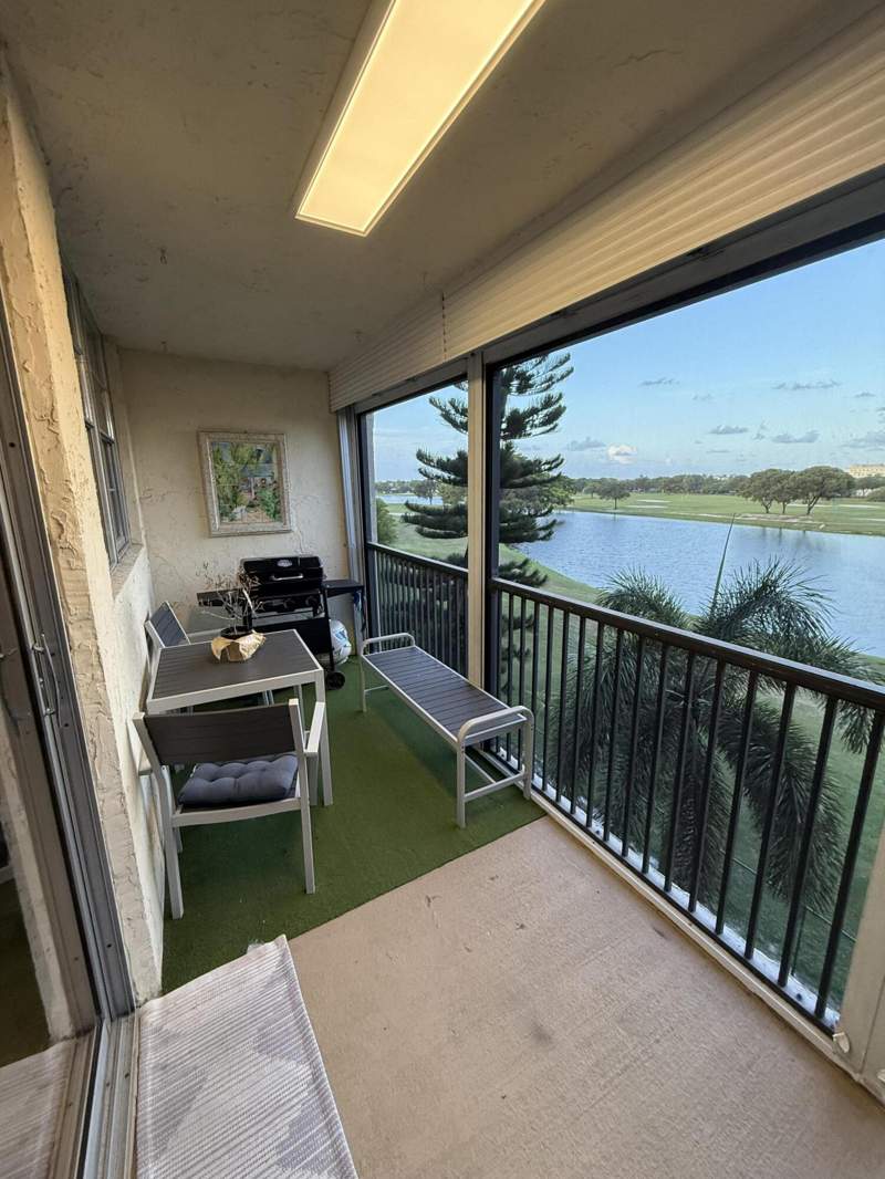 1 bedroom Condominium at 3300 W Rolling Hills Circle #Apt 408, Rolling Hills Golf And, Davie — photo 5