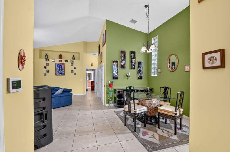 3 bedroom Single Family Residence at 183 Island Way, Windward Isle, Greenacres — photo 3