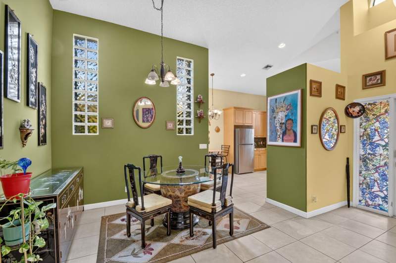 3 bedroom Single Family Residence at 183 Island Way, Windward Isle, Greenacres — photo 4