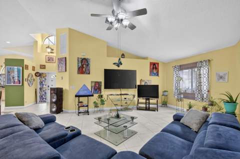 183 Island Way, Greenacres FL - photo 9 of 38