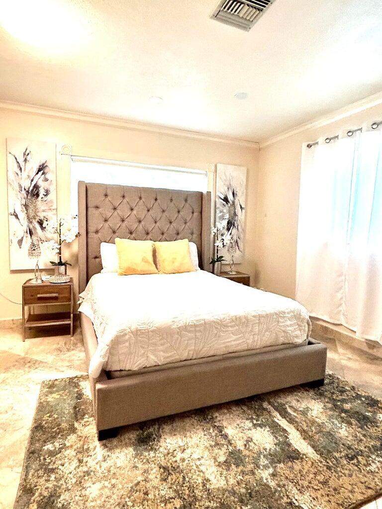 3 bedroom Single Family Residence at 1200 Hollywood Boulevard, Hollywood Lakes Section, Hollywood — photo 4