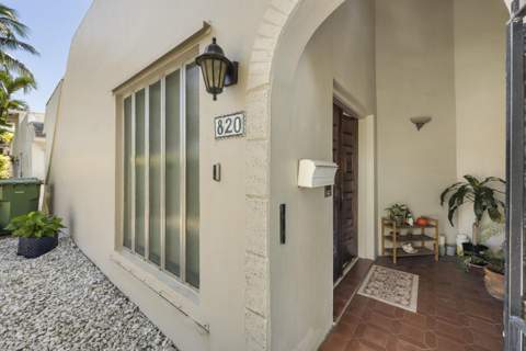 820 SW 12th Place, Fort Lauderdale FL - photo 6 of 37