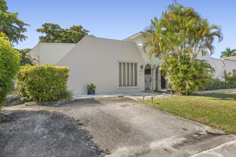 820 SW 12th Place, Fort Lauderdale FL - photo 8 of 37