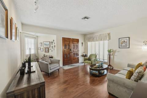 820 SW 12th Place, Fort Lauderdale FL - photo 9 of 37
