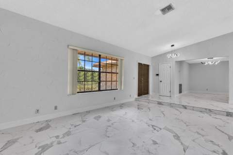 8866 NW 2nd Place, Coral Springs FL - photo 12 of 73