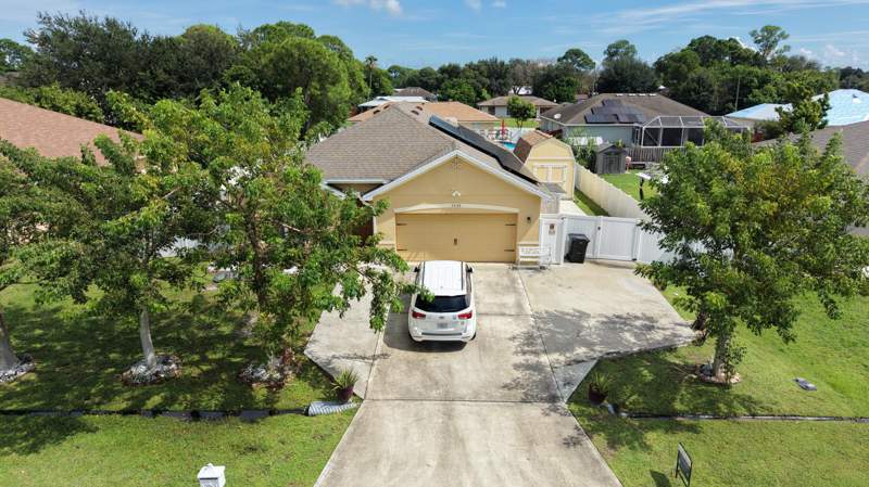 4 bedroom Single Family Residence at 2369 SW Barber Lane, Port St Lucie Section 18, Port St. Lucie — photo 4