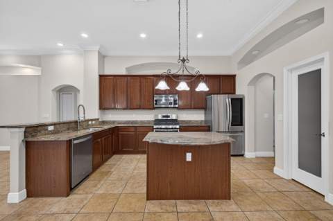 6119 NW Gause Avenue, Port St. Lucie FL - photo 10 of 52