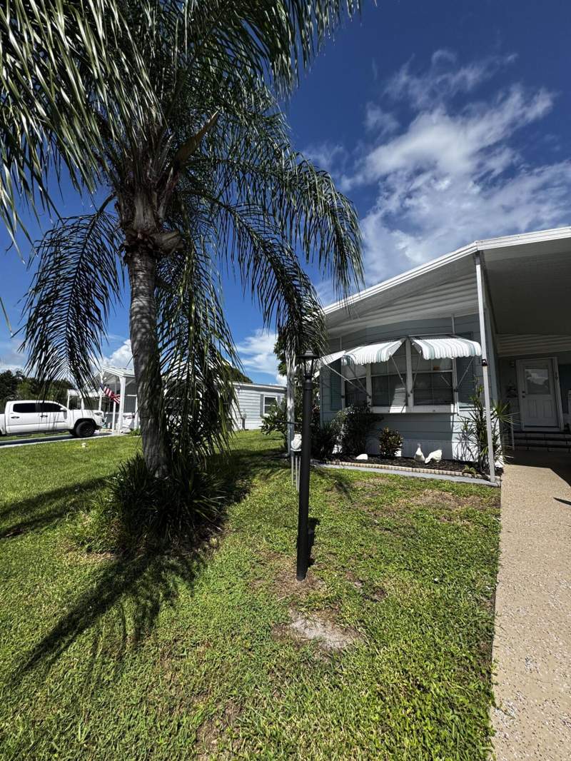 2 bedroom Manufactured Home at 19 San Luis Obispo, Spanish Lakes Country Club Village, Fort Pierce — photo 3