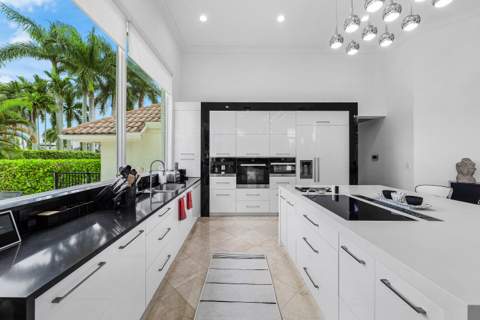 7080 Lions Head Lane, Boca Raton FL - photo 16 of 74