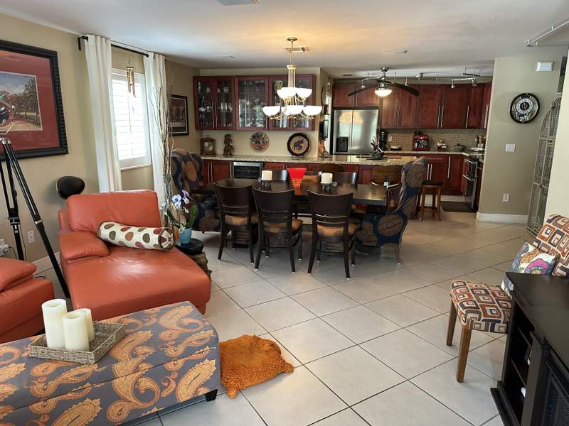 4 bedroom Single Family Residence at 3040 NW 7th Street, Washington Park Third Add, Fort Lauderdale — photo 3