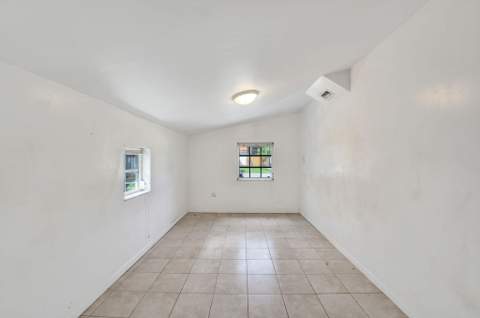 2714 Scott Street, Hollywood FL - photo 20 of 58