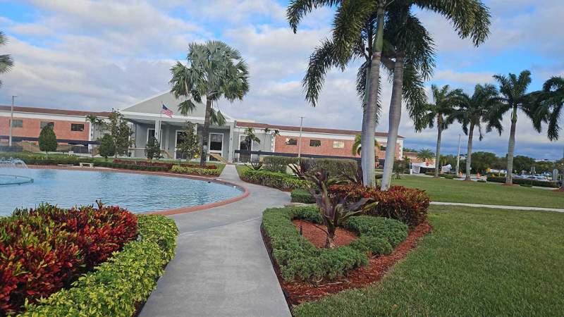 1 bedroom Condominium at 120 Preston Way, Preston At Century Village Condo, Boca Raton — photo 3