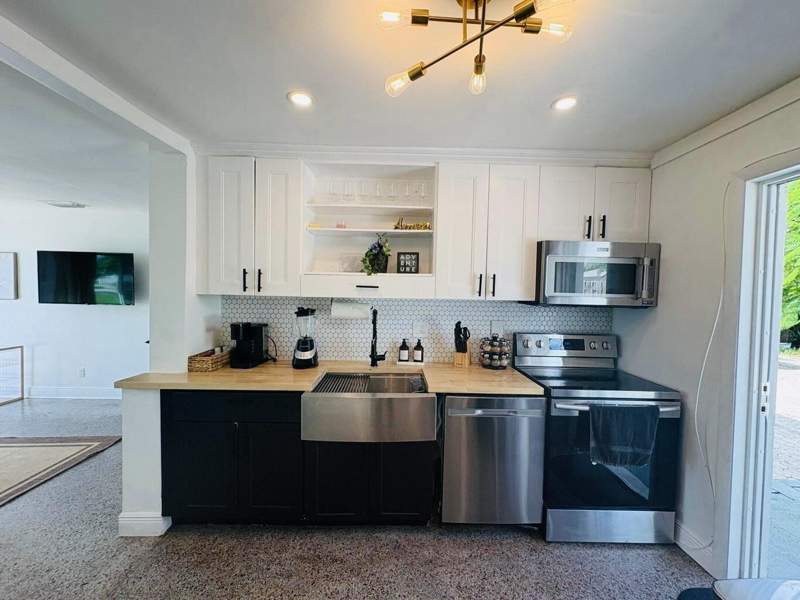 3 bedroom Single Family Residence at 2711 NE 11th Terrace, Cresthaven No 5, Pompano Beach — photo 4