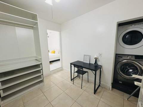 2711 NE 11th Terrace, Pompano Beach FL - photo 12 of 21