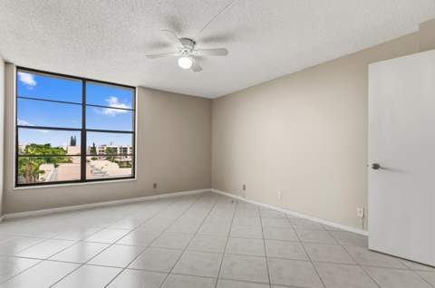 17 Royal Palm Way #6010, Boca Raton FL - photo 21 of 42