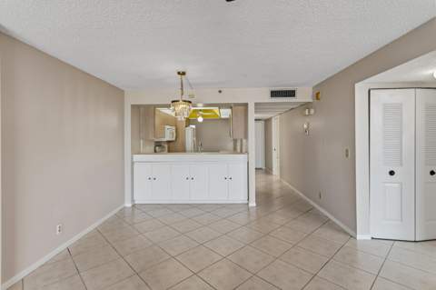 17 Royal Palm Way #6010, Boca Raton FL - photo 10 of 42