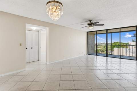 17 Royal Palm Way #6010, Boca Raton FL - photo 11 of 42