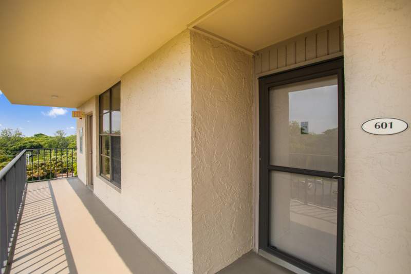 2 bedroom Condominium at 17 Royal Palm Way #6010, Boca Bayou Condo, Boca Raton — photo 4