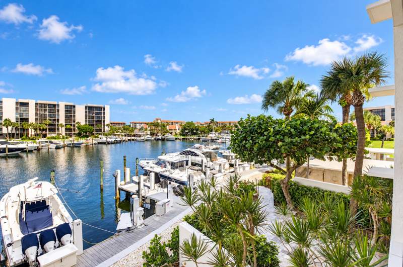 2 bedroom Condominium at 2687 N Ocean Boulevard #206, Yacht & Racquet Club Of Boca Raton Condo, Boca Raton — photo 2