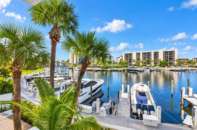 2 bedroom Condominium at 2687 N Ocean Boulevard #206, Yacht & Racquet Club Of Boca Raton Condo, Boca Raton — photo 3