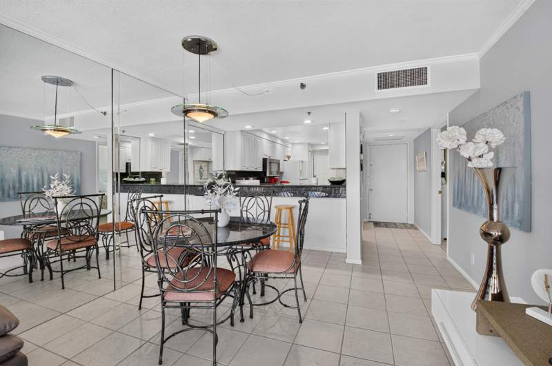 2 bedroom Condominium at 2687 N Ocean Boulevard #206, Yacht & Racquet Club Of Boca Raton Condo, Boca Raton — photo 5