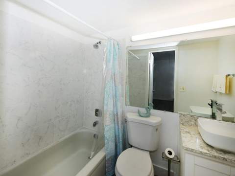 1038 Cambridge B, Deerfield Beach FL - photo 12 of 28