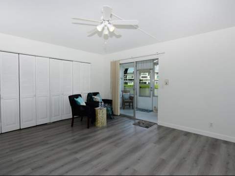 1038 Cambridge B, Deerfield Beach FL - photo 8 of 28