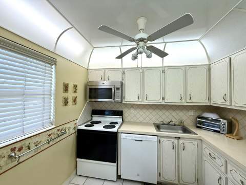 2991 NW 46th Avenue #207, Lauderdale Lakes FL - photo 10 of 19