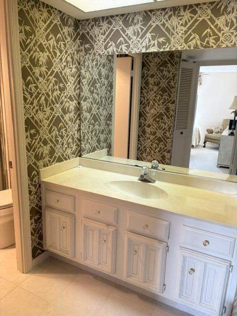 5380 Woodland Lakes Drive #216, Palm Beach Gardens FL - photo 11 of 12