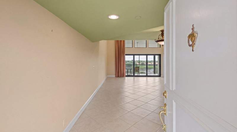 2 bedroom Condominium at 16910 Bay Street #E501, Anchorage East At Jonathans Landing Condo, Jupiter — photo 4