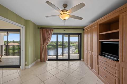 16910 Bay Street #E501, Jupiter FL - photo 15 of 41