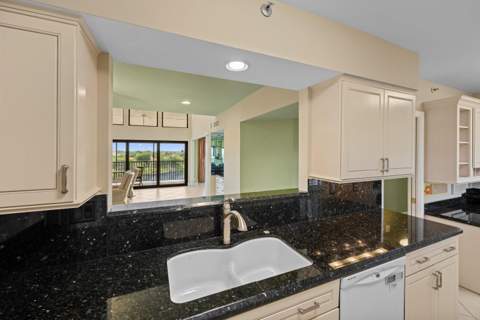 16910 Bay Street #E501, Jupiter FL - photo 22 of 41