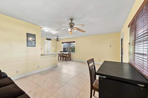 447 Burgundy J #J, Delray Beach FL - photo 8 of 43