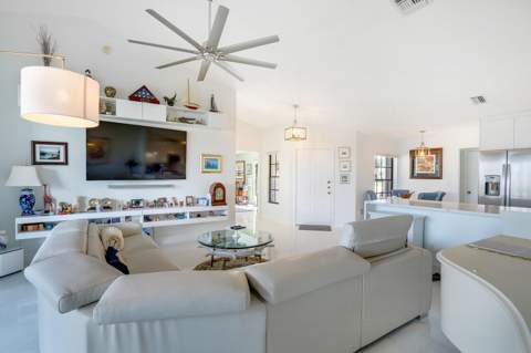 7235 Sweetbay Court, Boynton Beach FL - photo 11 of 62