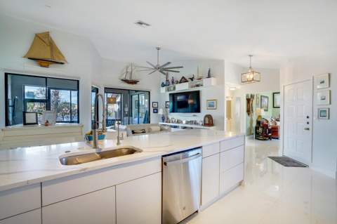 7235 Sweetbay Court, Boynton Beach FL - photo 14 of 62