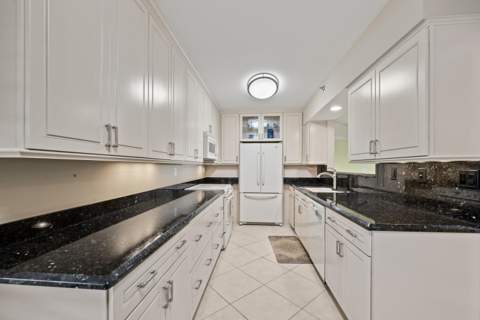 16910 Bay Street #E501, Jupiter FL - photo 23 of 41