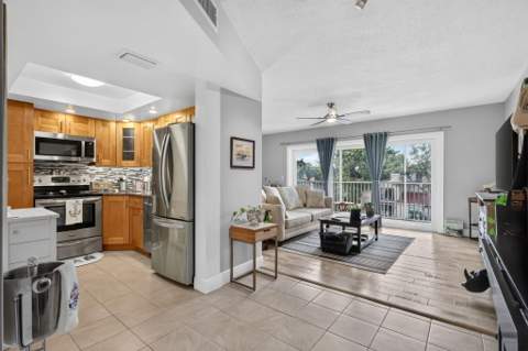 120 Lehane Terrace #308, North Palm Beach FL - photo 6 of 39