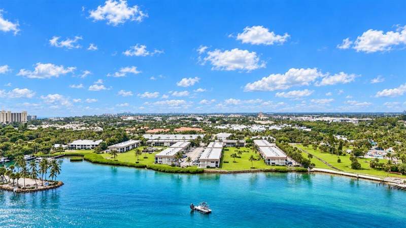 2 bedroom Condominium at 755 Saturn Street #A104, Jupiter Inlet Condo, Jupiter — photo 2