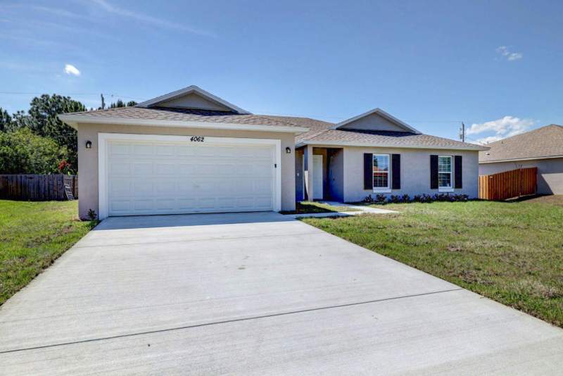 4 bedroom Single Family Residence at 2384 SW Pamona Street, Port St Lucie Section 11, Port St. Lucie — photo 3