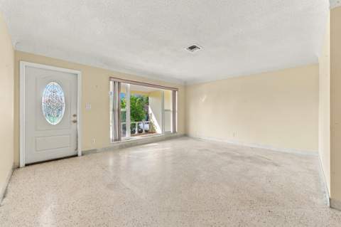 213 NE 24th Court, Boca Raton FL - photo 15 of 69