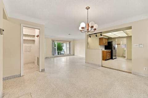 213 NE 24th Court, Boca Raton FL - photo 20 of 69
