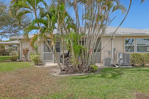 553 Covered Bridge Boulevard, Lake Worth FL - photo 24 of 43