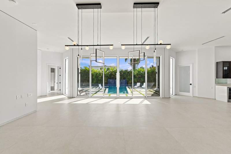3 bedroom Single Family Residence at 1629 NE 1st Avenue, Placido Place, Fort Lauderdale — photo 2