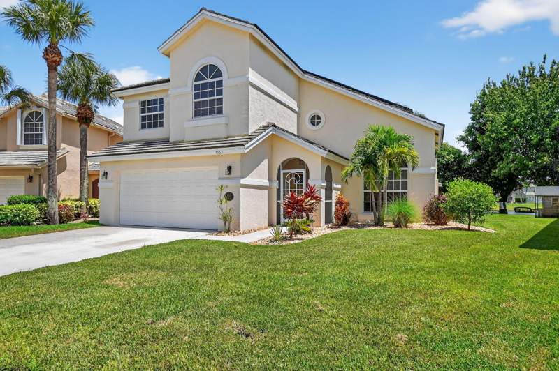 3 bedroom Single Family Residence at 7362 Ashley Shores Circle, Lake Charleston 1 Par C, Lake Worth — photo 2