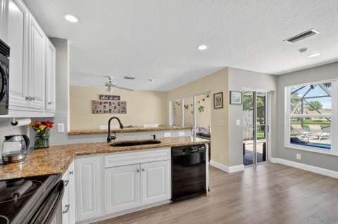 7362 Ashley Shores Circle, Lake Worth FL - photo 10 of 56