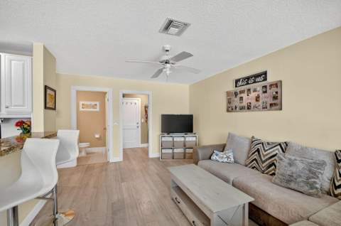 7362 Ashley Shores Circle, Lake Worth FL - photo 17 of 56