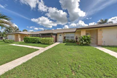 5794 Moss Court #7E, Fort Pierce FL - photo 6 of 54