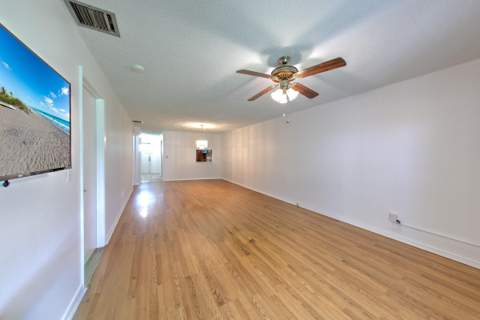 5794 Moss Court #7E, Fort Pierce FL - photo 10 of 54