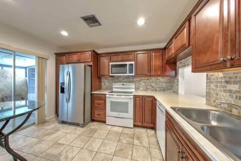 5794 Moss Court #7E, Fort Pierce FL - photo 17 of 54
